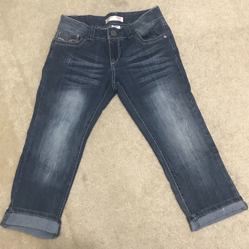 No Boundaries Size 5 Low Rise Capris